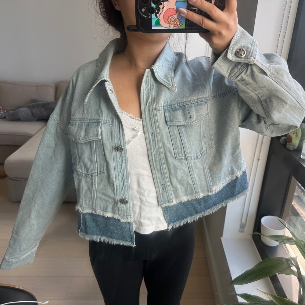 Light Blue Frayed Hem Jean Jacket
